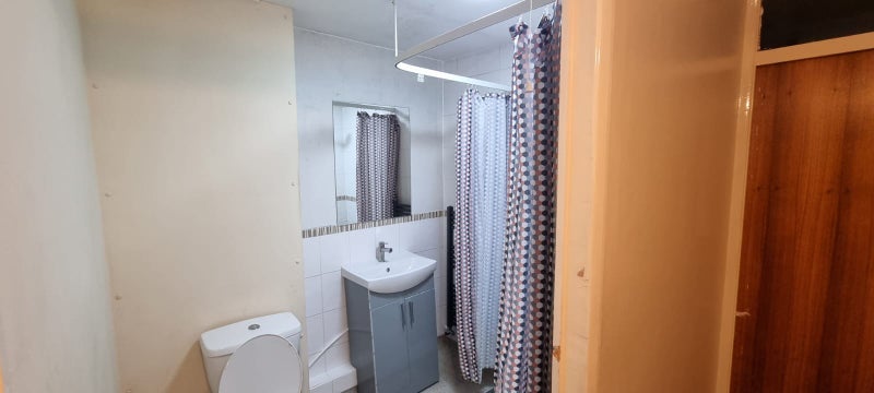 Room Russell Road in Nottingham