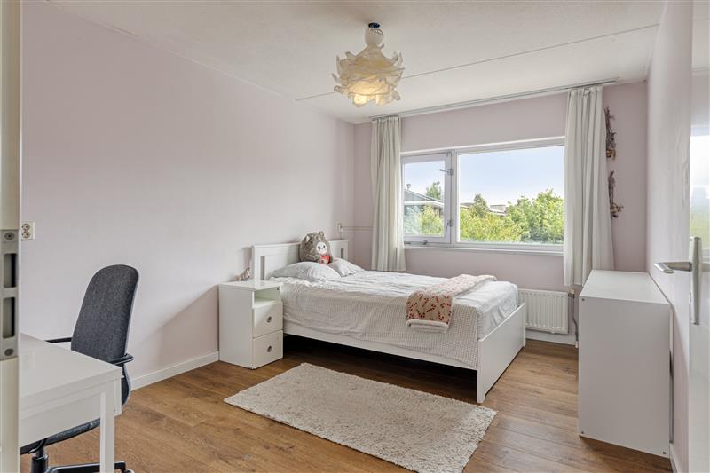 Tussenwoning te koop: Willemijn Posthumustuin 11, Heerhugowaard