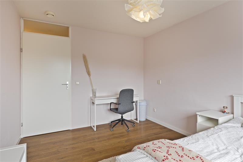 Tussenwoning te koop: Willemijn Posthumustuin 11, Heerhugowaard