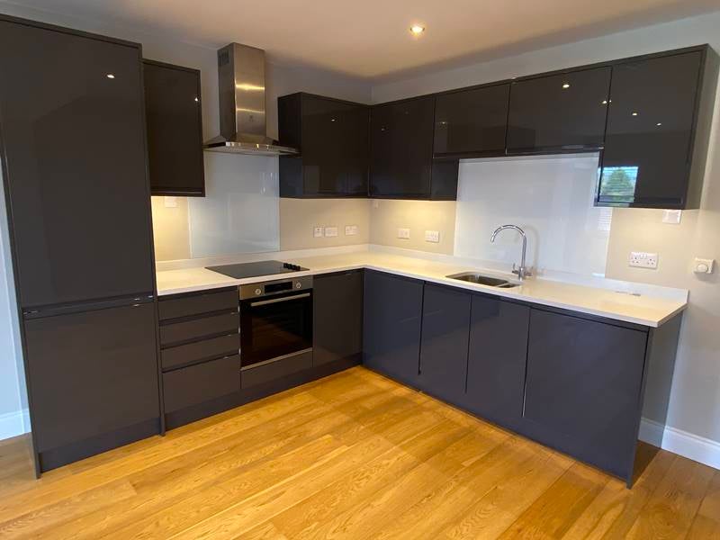 Flat Stratford Drive in Wooburn Green