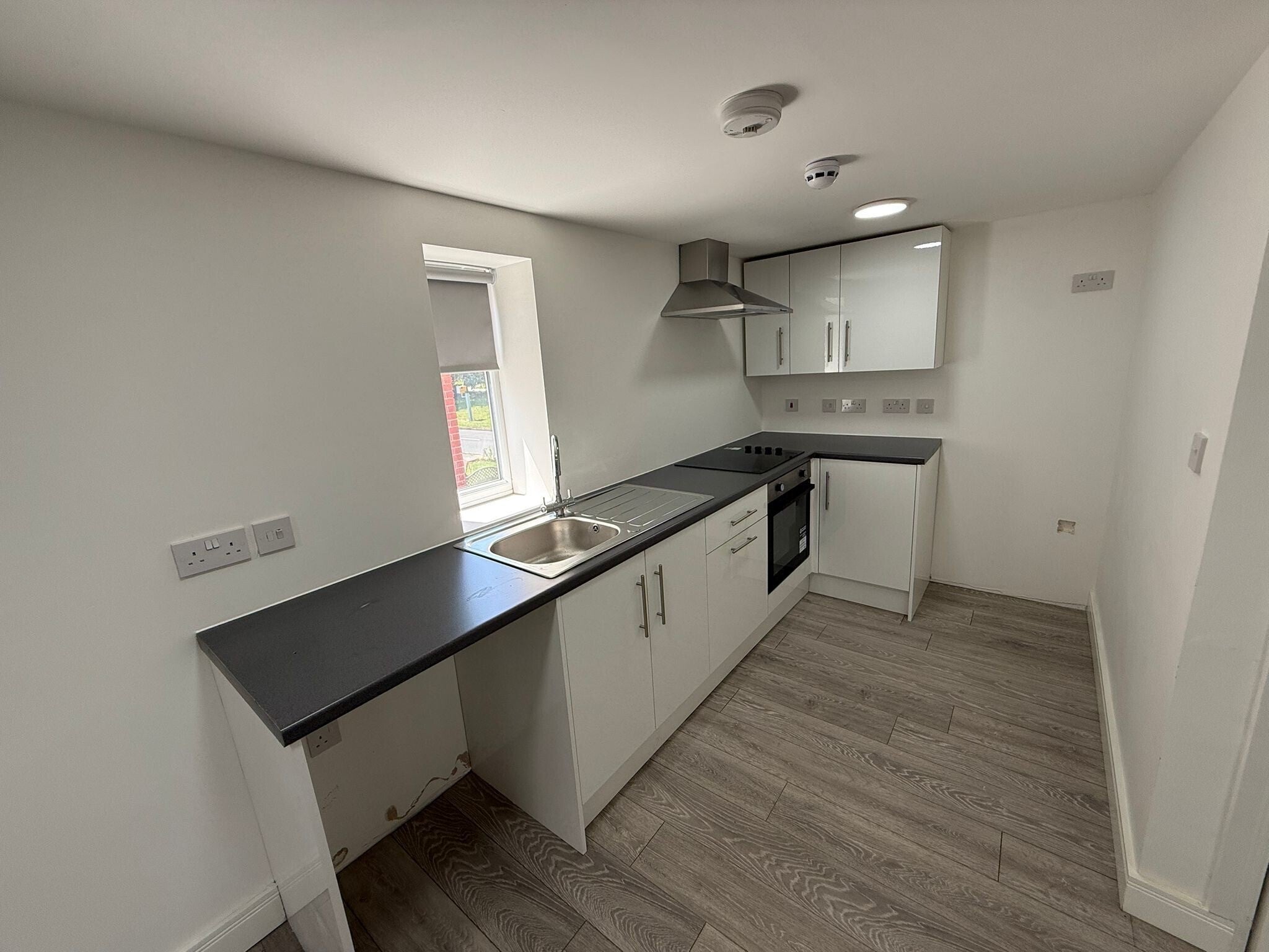 Flat Cannock Road in Wolverhampton