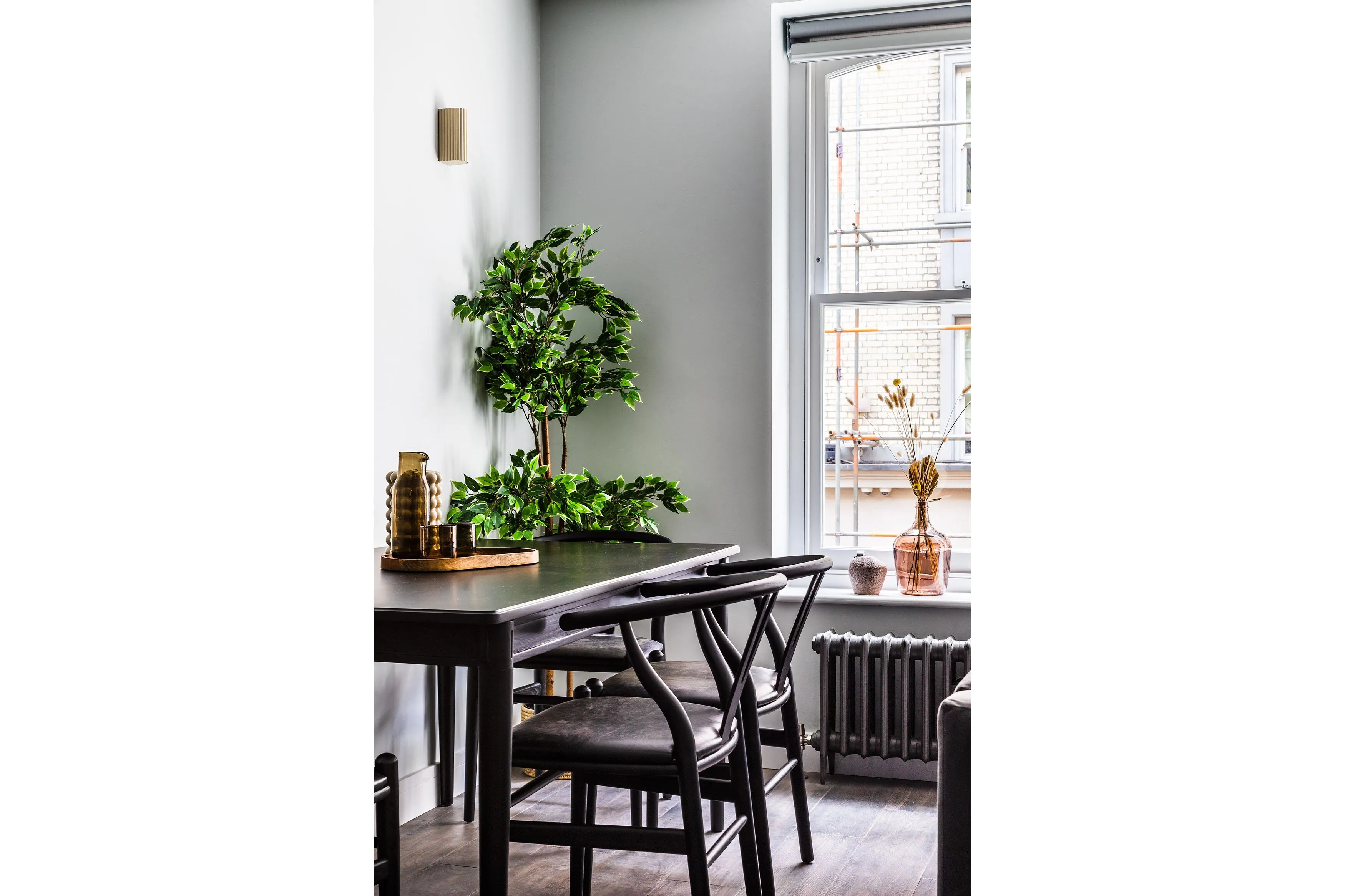 Flat Monmouth Street in Greater London