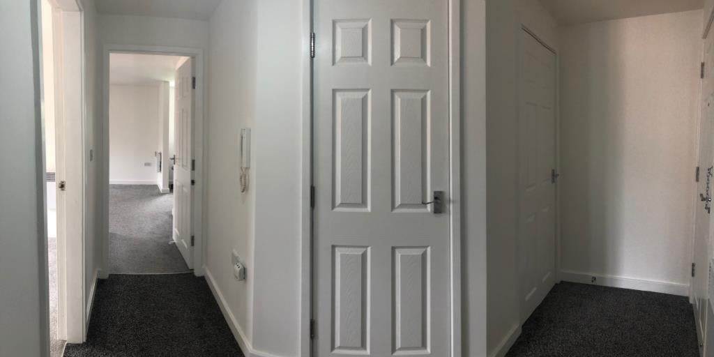 Flat Cromwell Mount in Wakefield