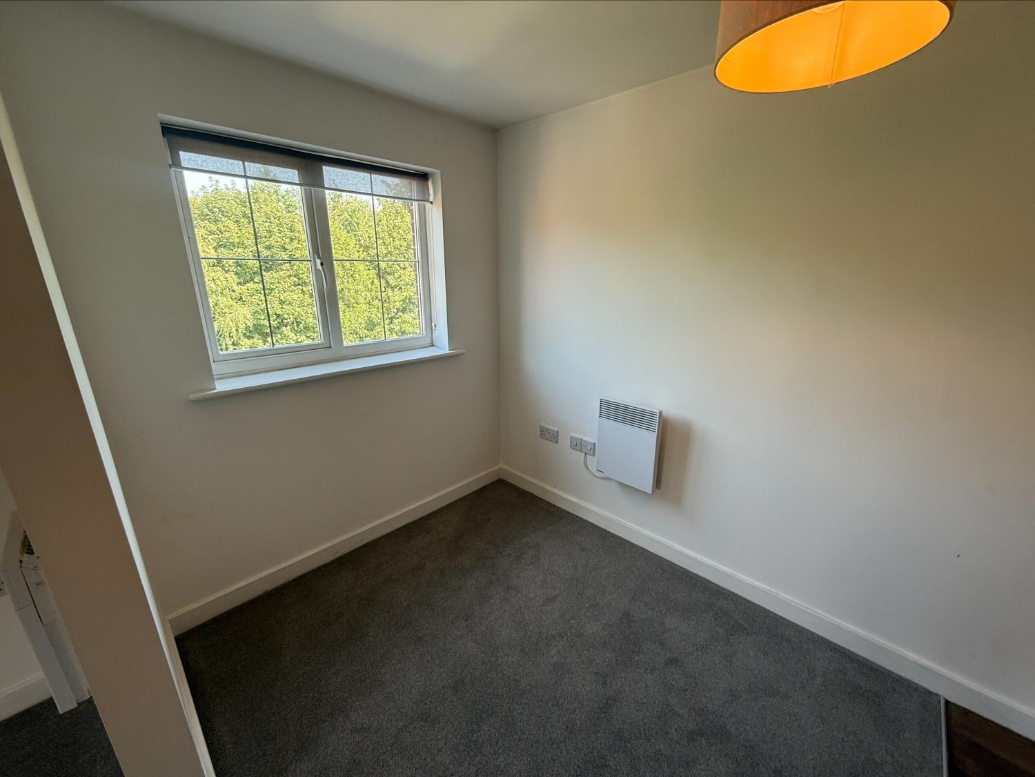 Flat Cromwell Mount in Wakefield