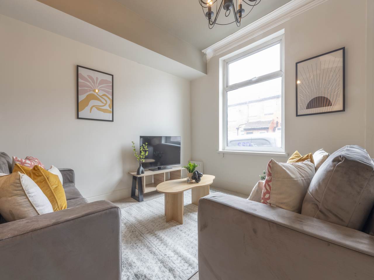 Room Clarence Street in Leeds