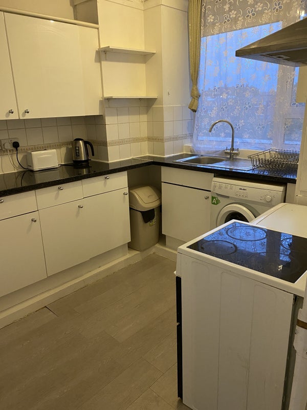 Room Collier Street in Greater London