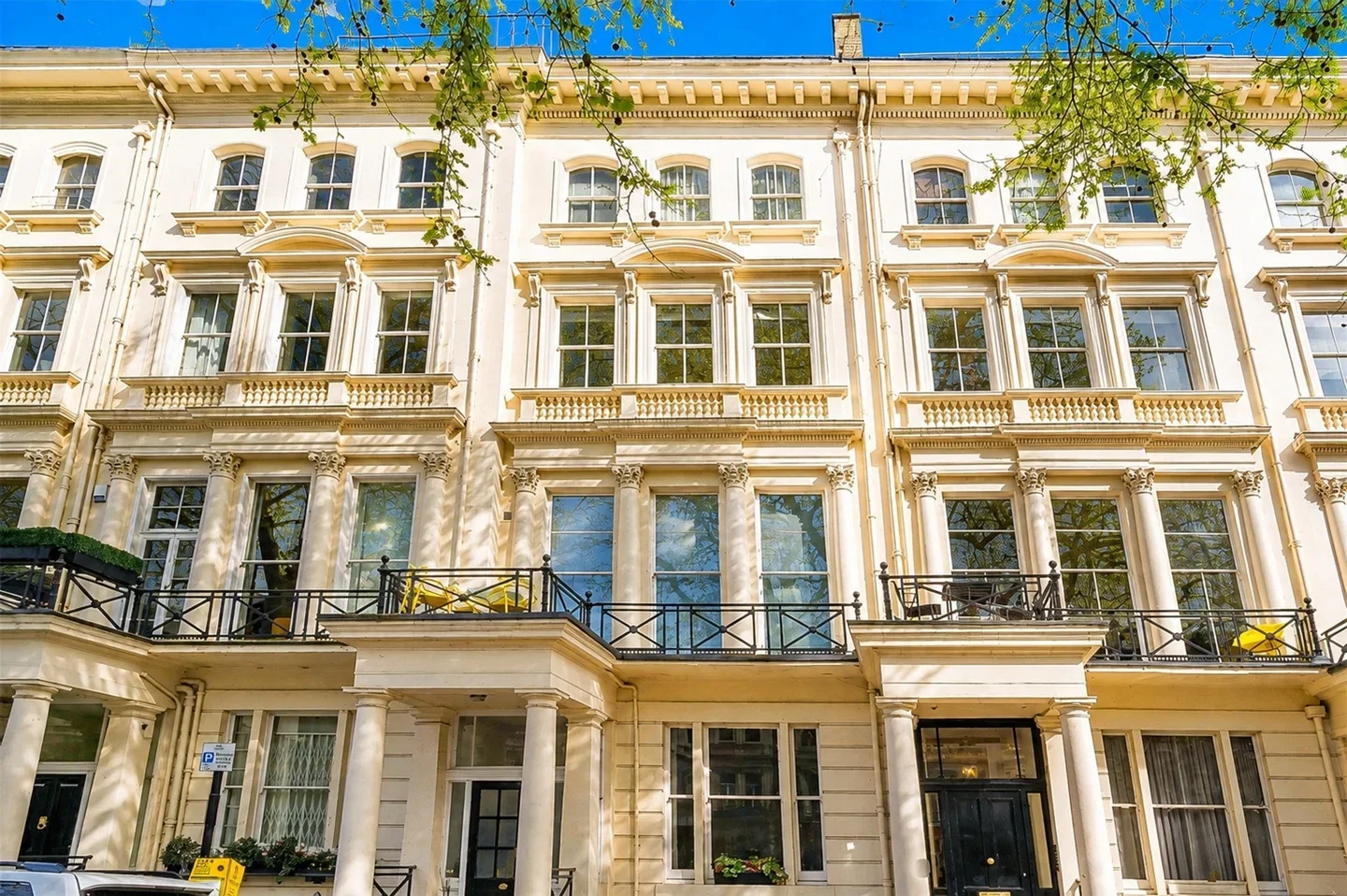 Flat Rutland Gate in City of Westminster