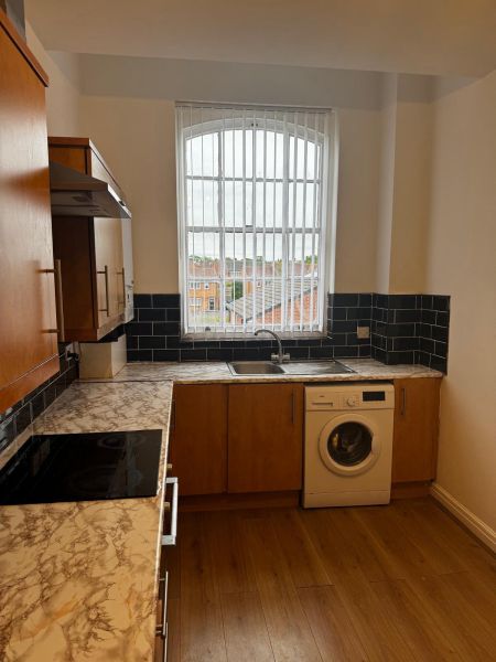 Flat Oakhouse Park in Liverpool