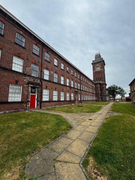 Flat Oakhouse Park in Liverpool