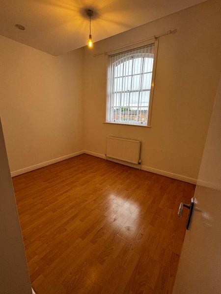 Flat Oakhouse Park in Liverpool