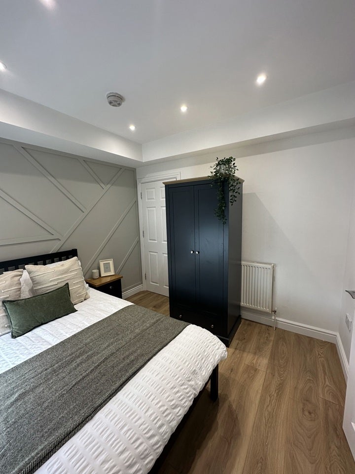 Room High Street in Hinckley and Bosworth