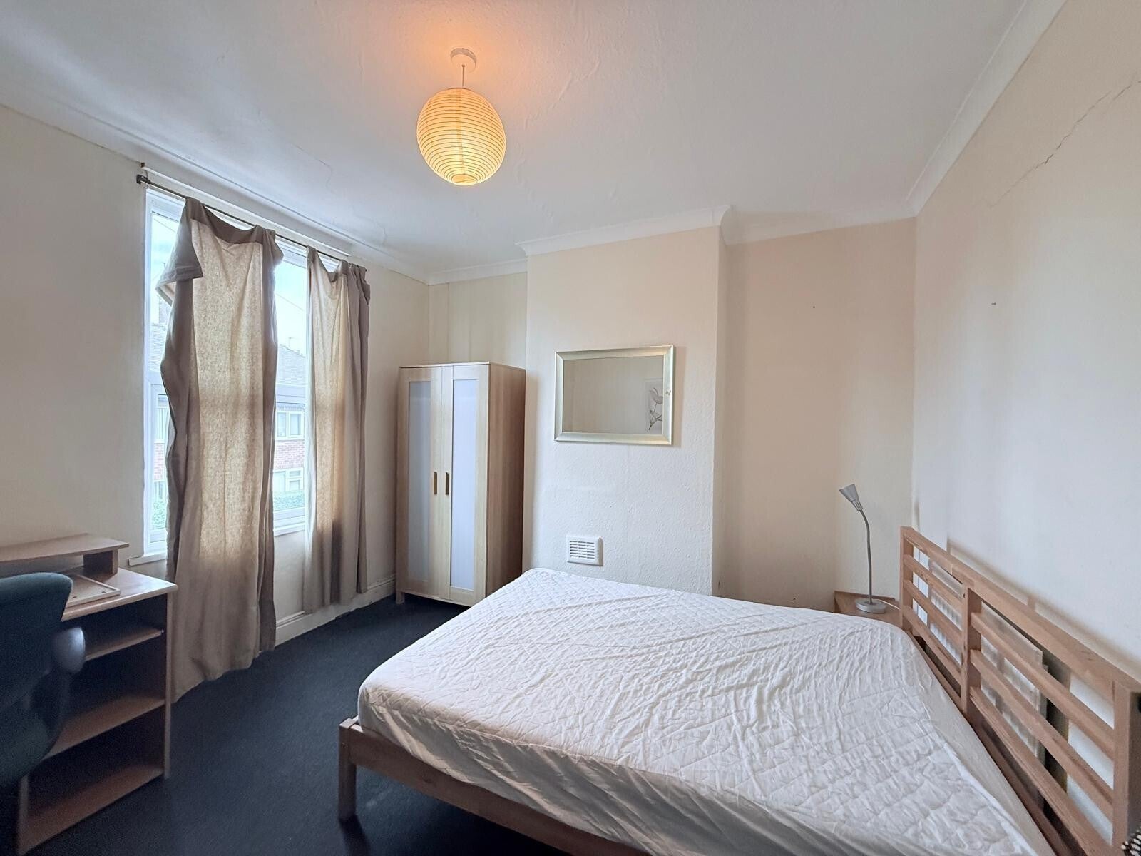 Room Claude Street in Nottingham
