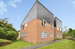 Flat Rectory Close in Bracknell