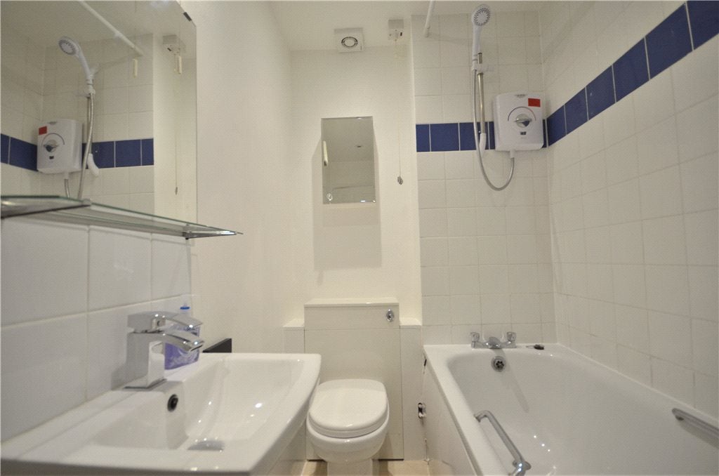 Flat Rectory Close in Bracknell