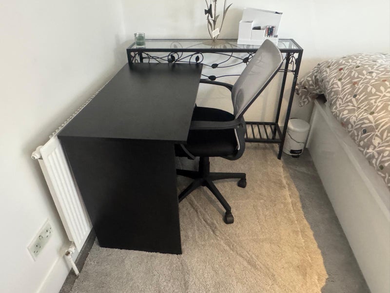 Room Sach Road in Greater London