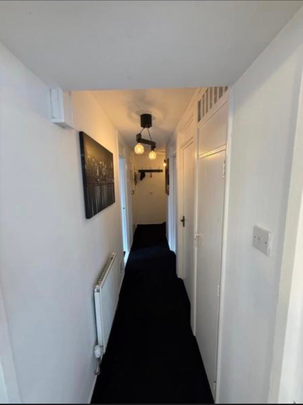 Room Ramsden Close in Greater London