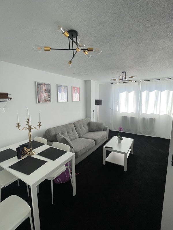 Room Ramsden Close in Greater London