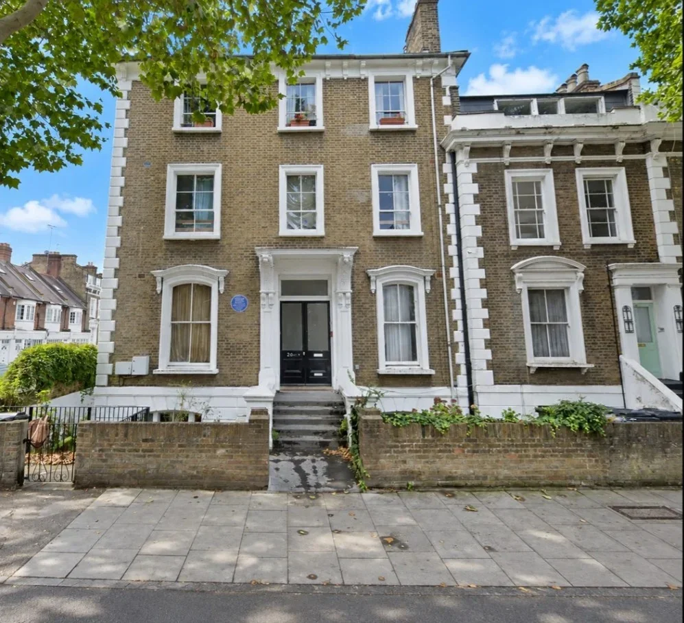 Flat King Edward's Road in Greater London