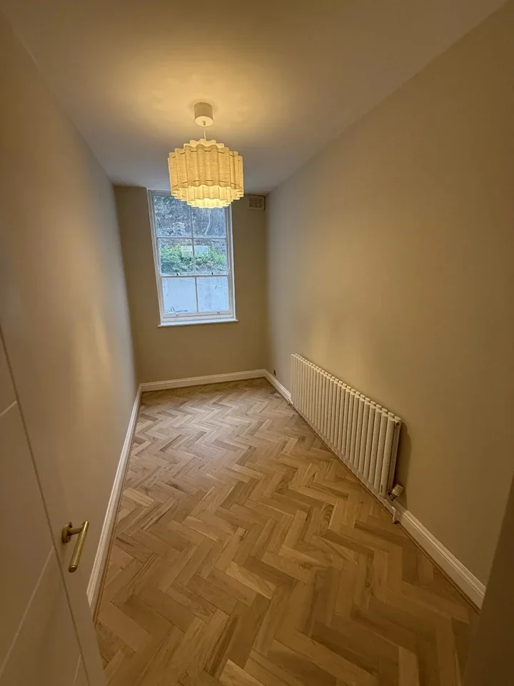 Flat King Edward's Road in Greater London