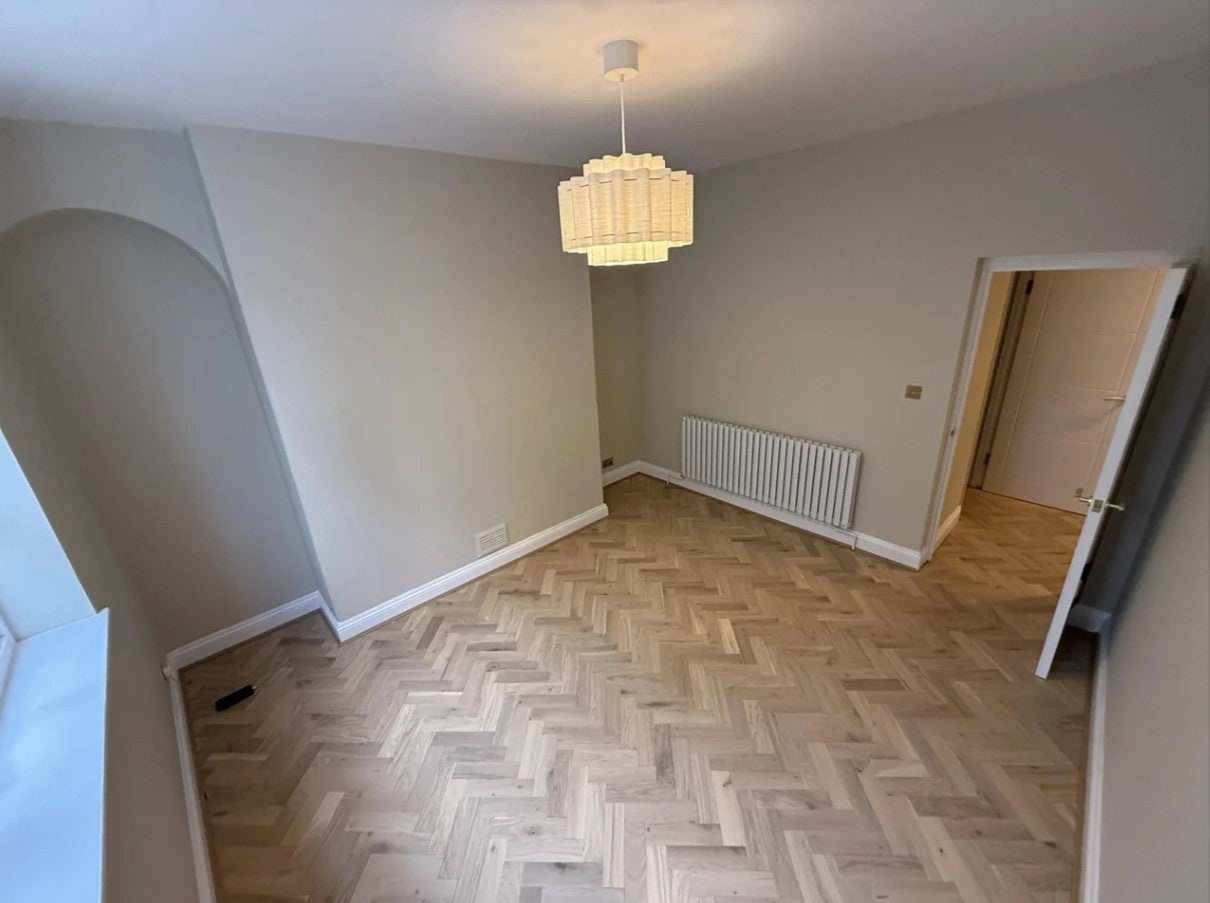 Flat King Edward's Road in Greater London