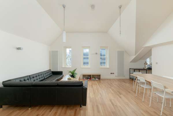 Flat Simpson Loan in City of Edinburgh