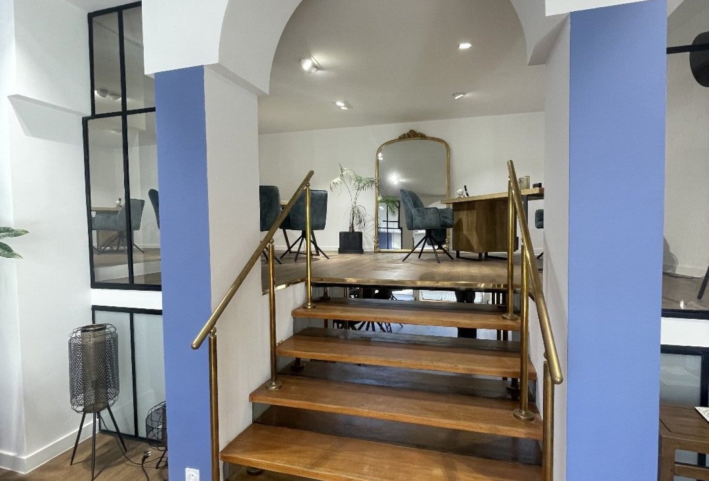 Appartement Place de la Mairie à Corneilhan