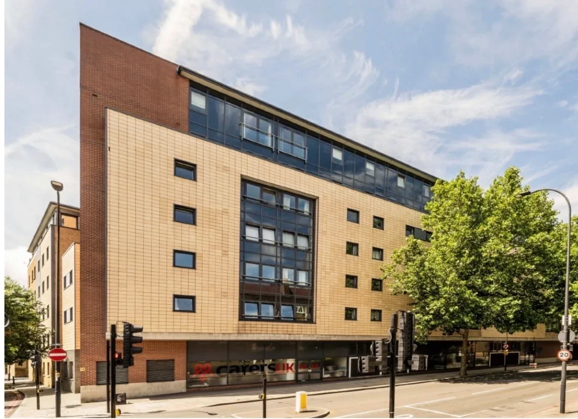 Flat Great Dover Street in Greater London