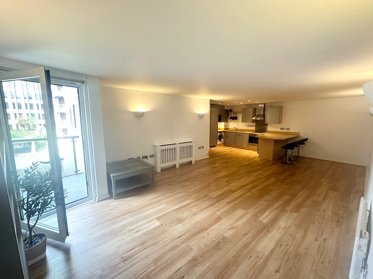 Flat Great Dover Street in Greater London