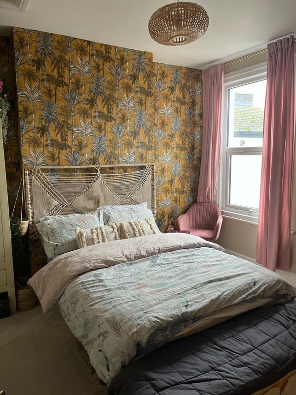 Flat Gonville Road in Greater London