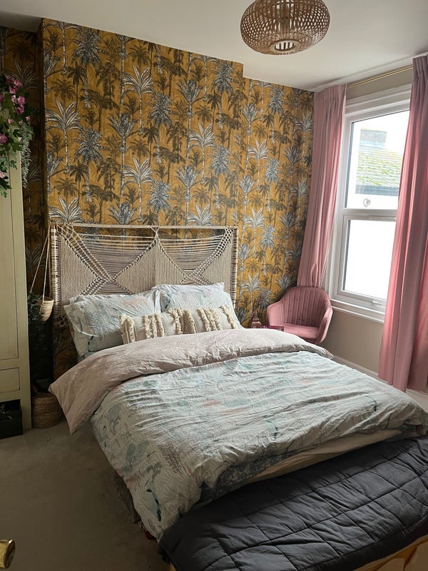 Flat Gonville Road in Greater London