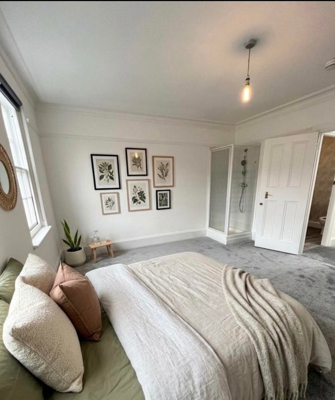 Room Strutton Ground in City of Westminster