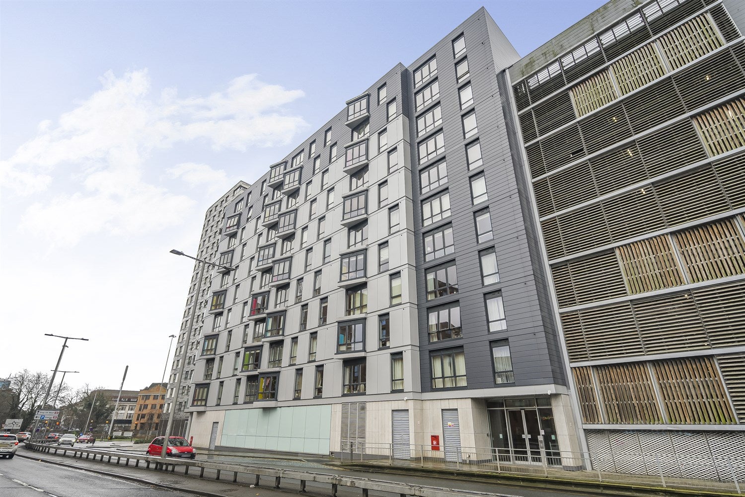Flat Eaton Place in Reading