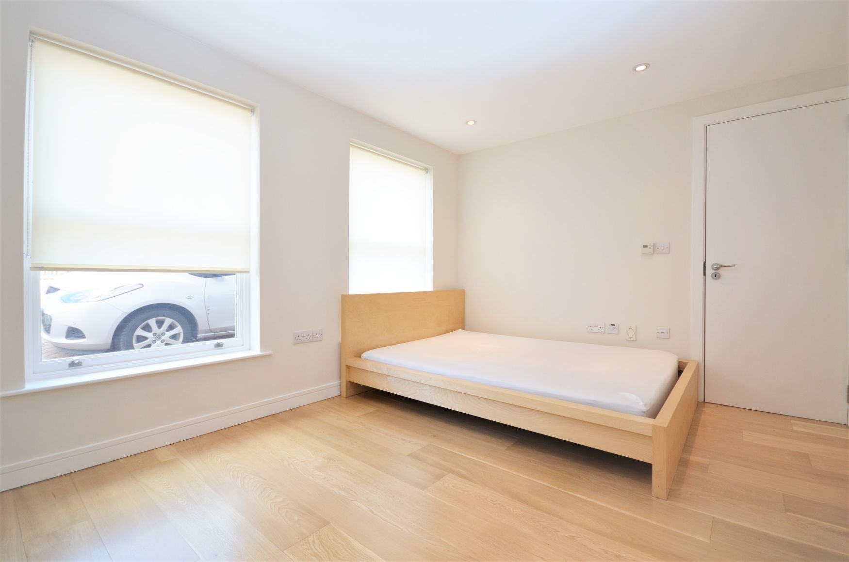 Flat Noel Road in Greater London
