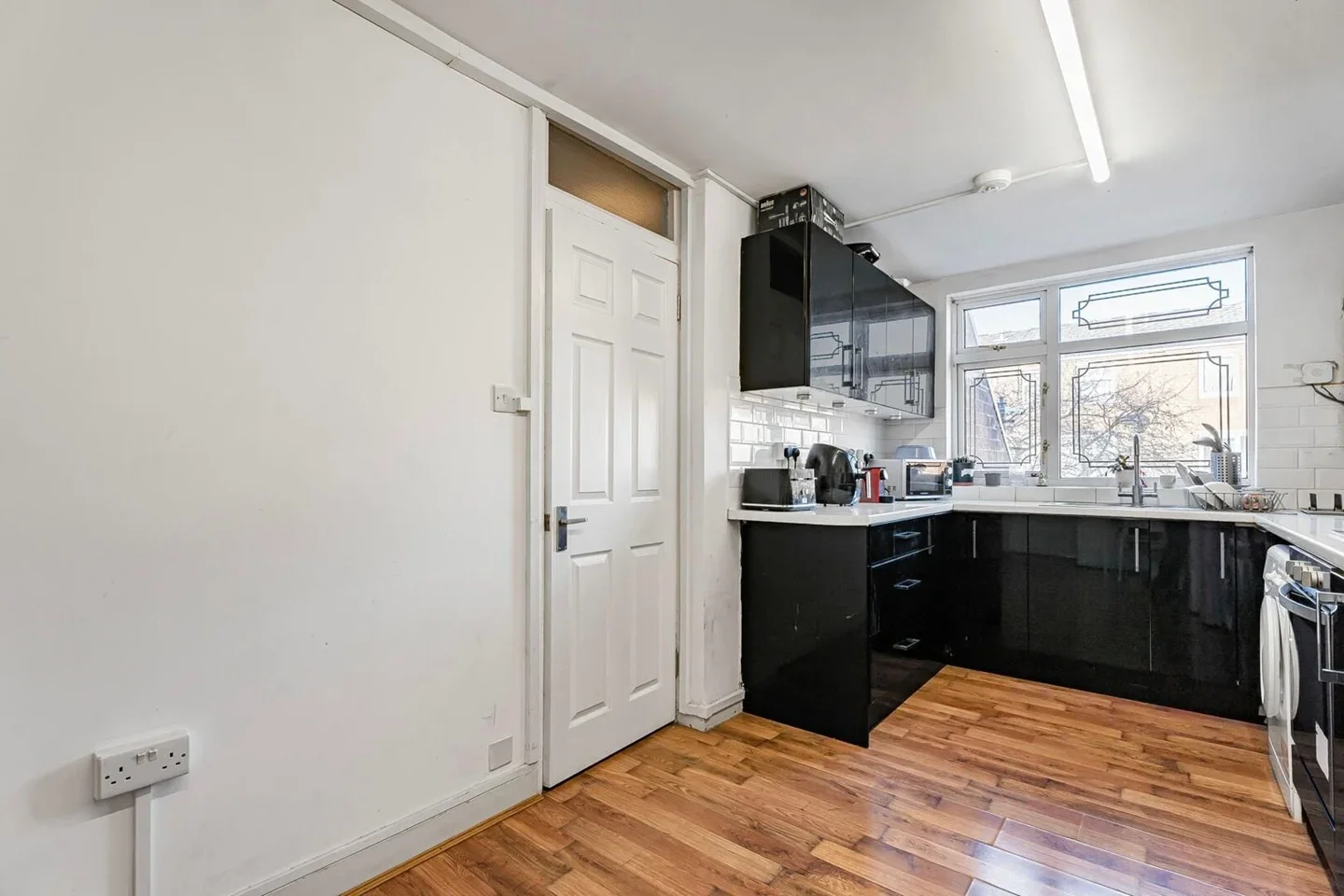 Room Studley Close in Greater London