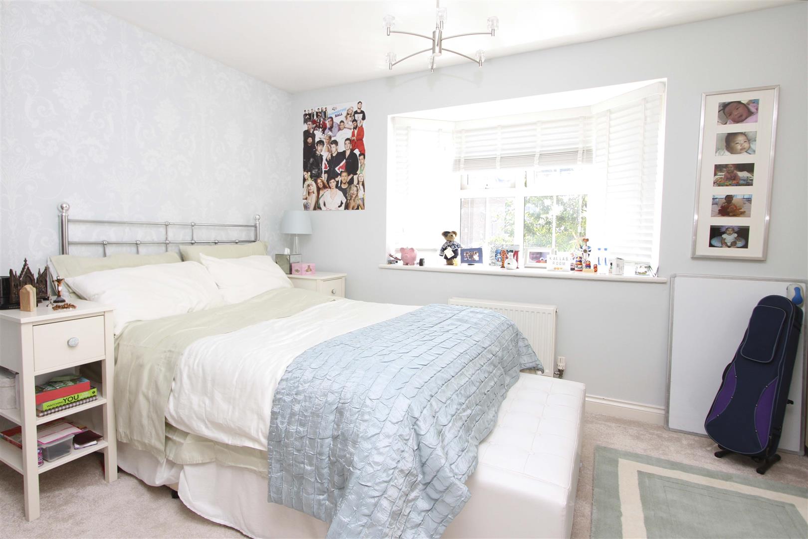 House Morton Close in Greater London
