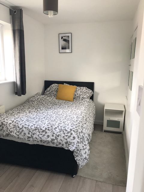 Room Greenside in Slough