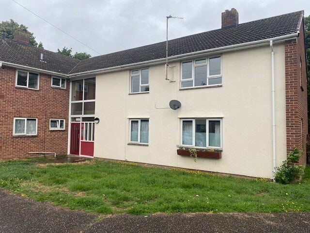 Flat Bramley Road in Taunton