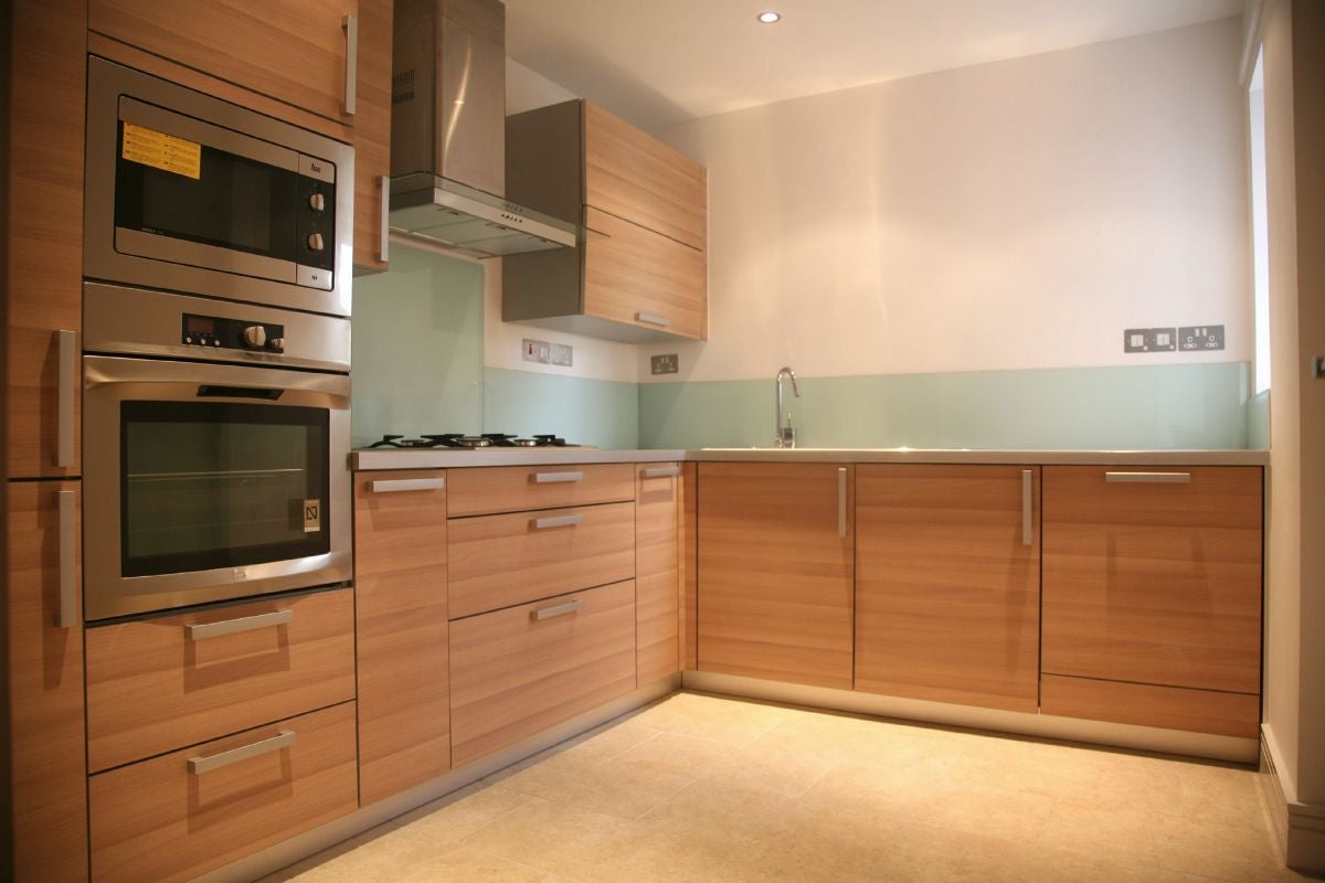 Flat Holmefield Road in Liverpool