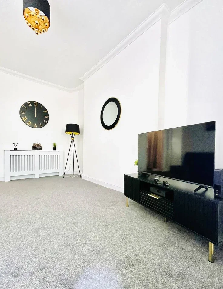 Flat Palmerston Road in Portsmouth