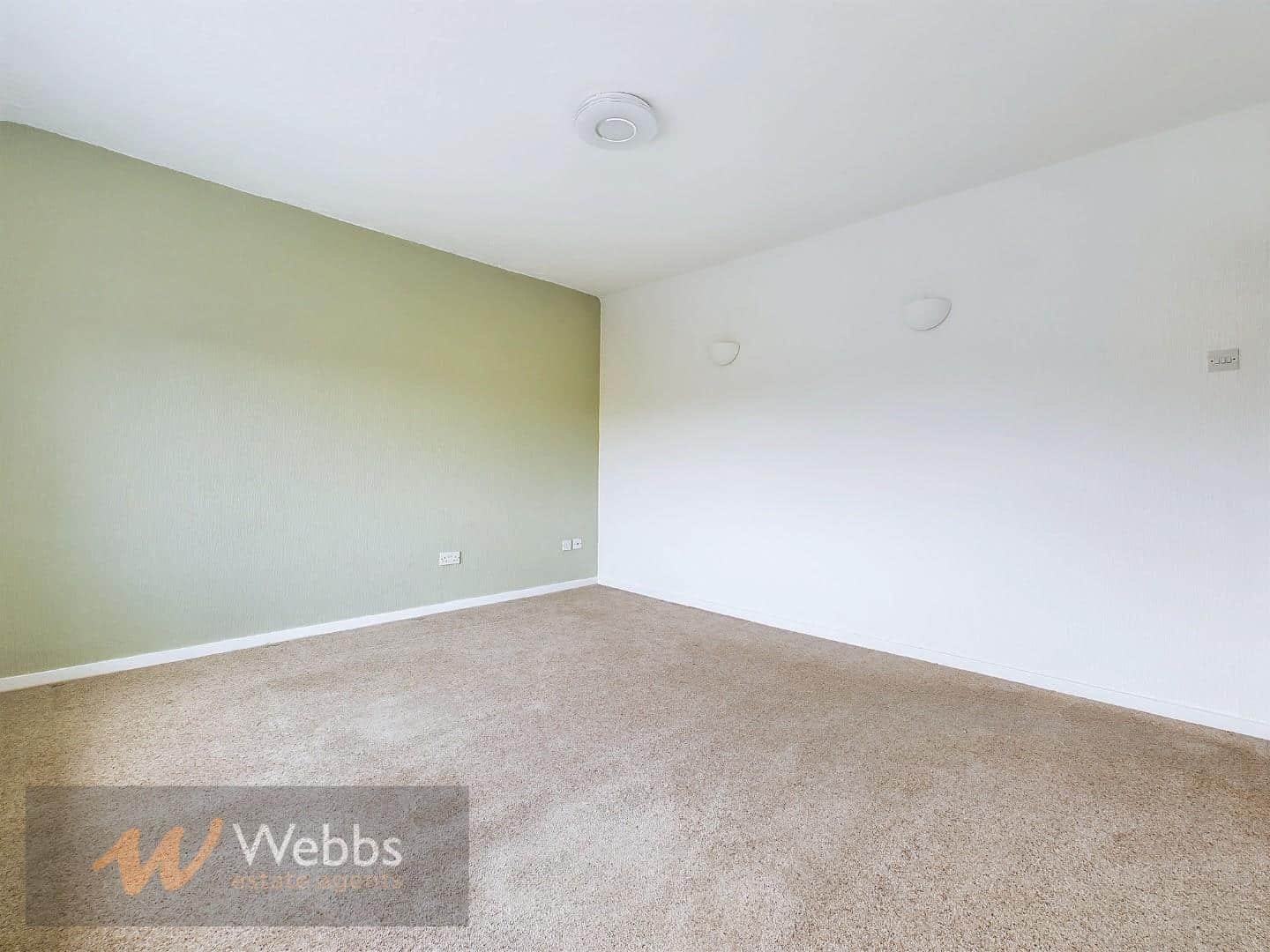 Flat Wolverson Road in Brownhills
