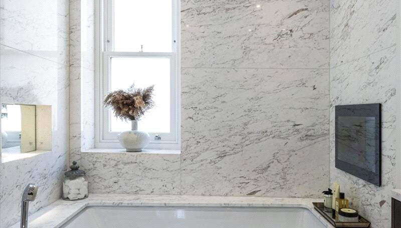 Flat Prince of Wales Terrace in Greater London