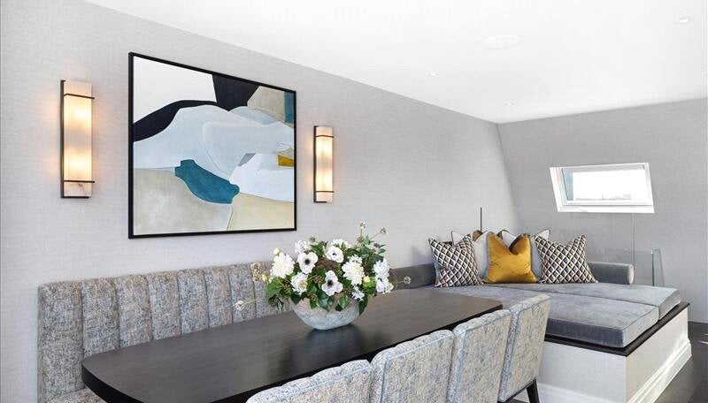 Flat Prince of Wales Terrace in Greater London
