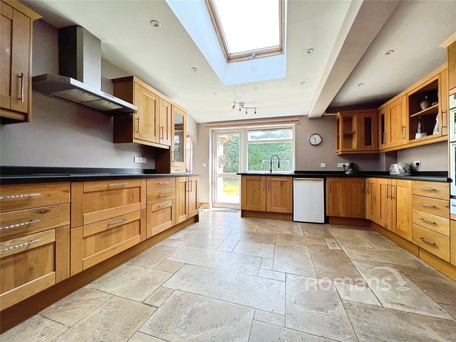 Room Hamesmoor Road in Surrey Heath
