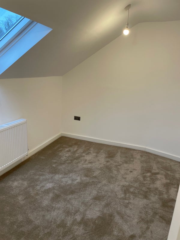 Room Fawcett Lane in Leeds