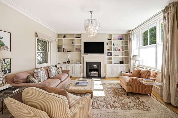 House Lennox Gardens in Greater London