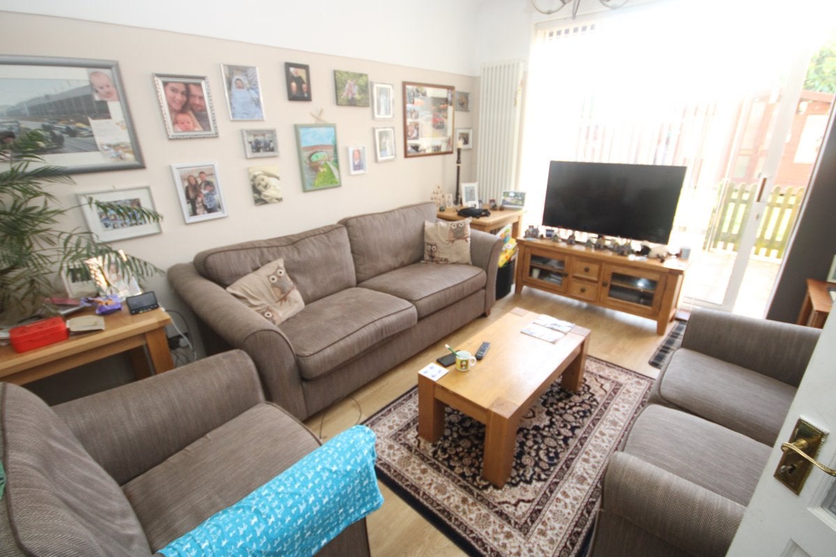 Flat Hoole Road in Chester