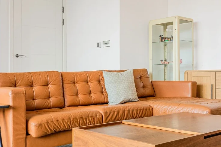 Flat Honour Lea Avenue in Greater London
