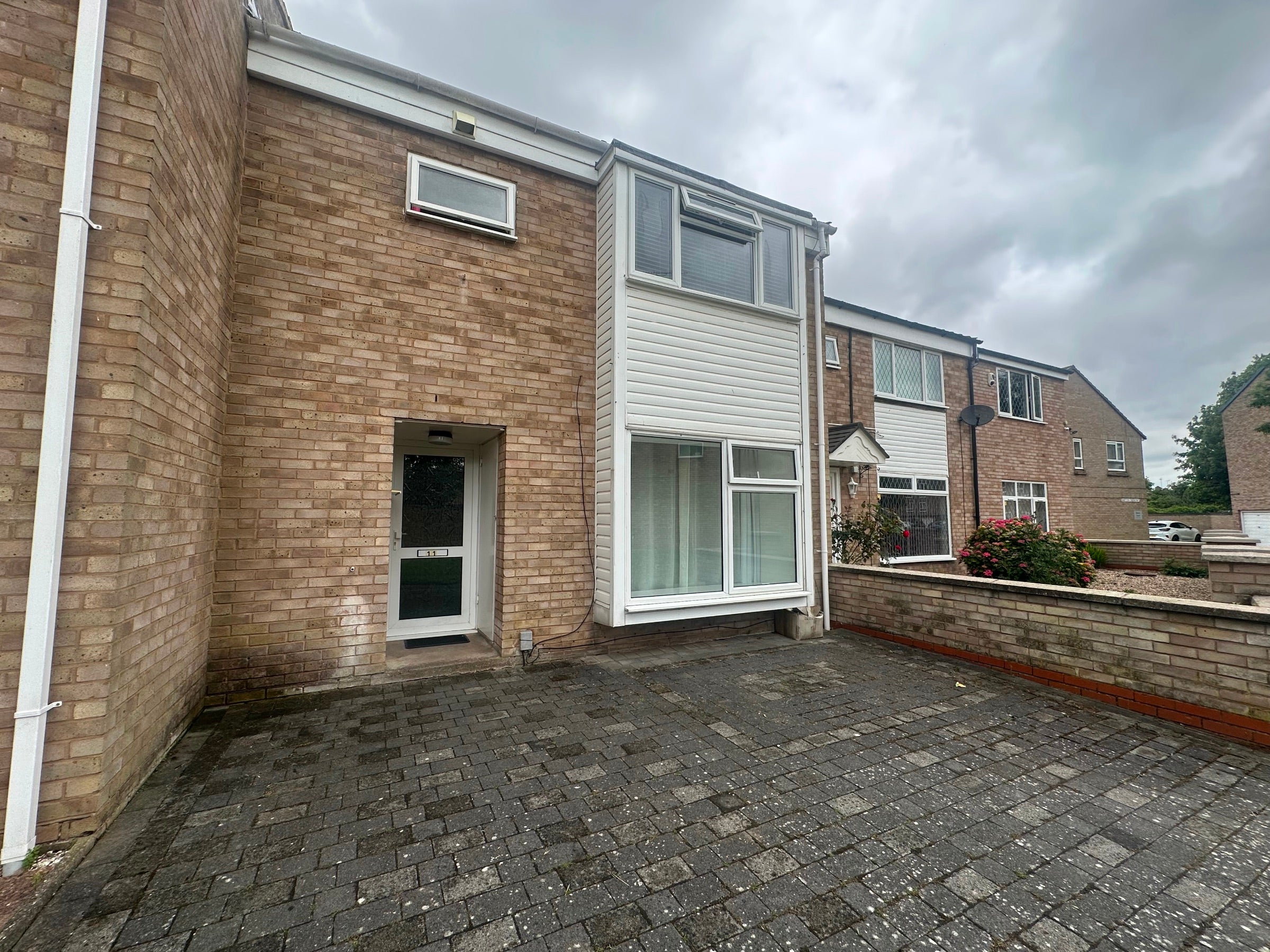 House Mayfield Close in Royal Leamington Spa