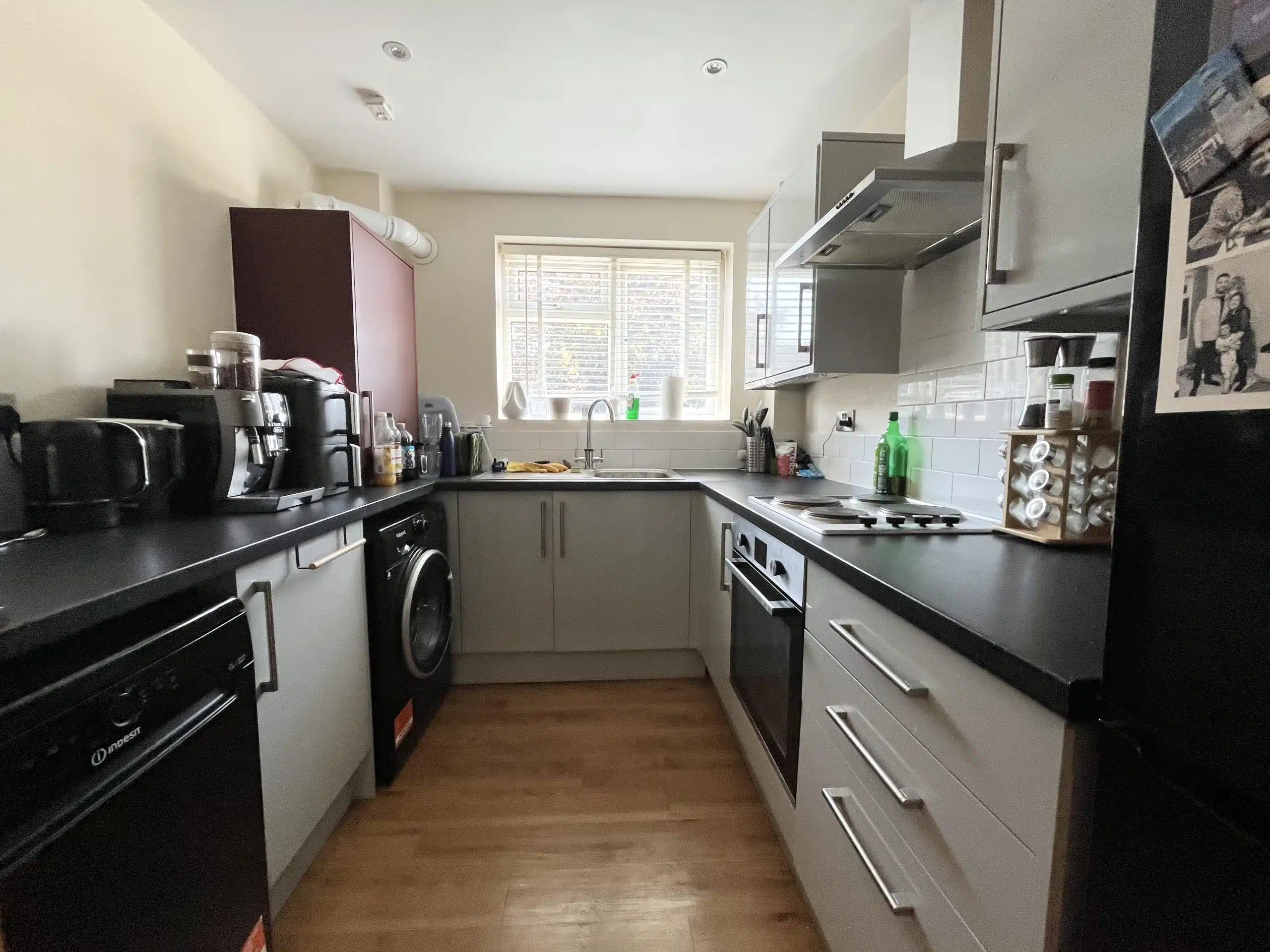 Flat Broadwater Street East in Worthing