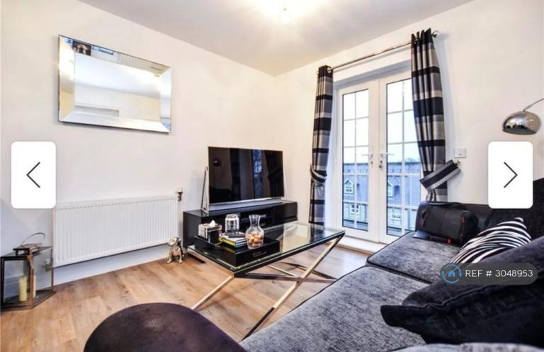 Flat Blendon Road in Greater London